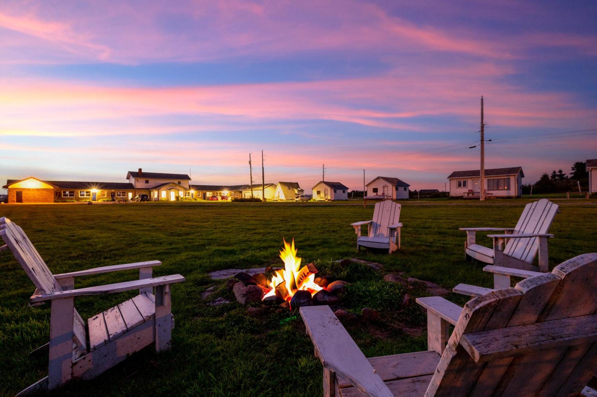 Cape View Motel & Cottages Mavilette Exterior foto